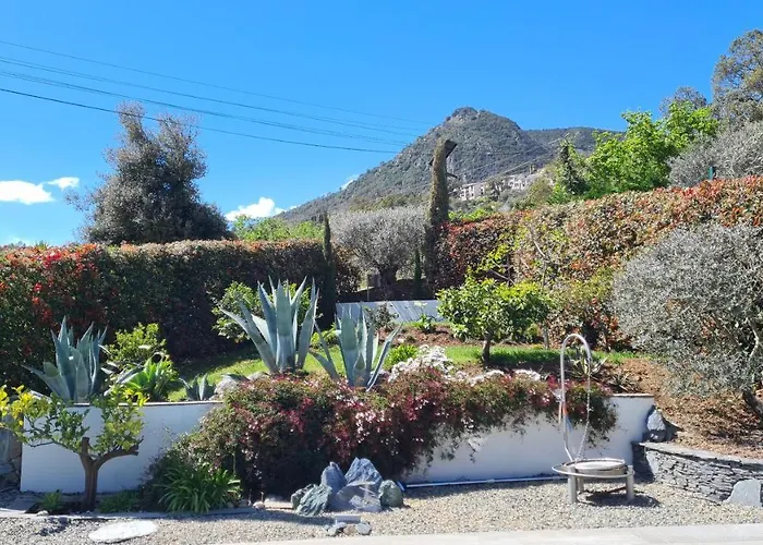 Couette-café A Sulana D'hôtes Valle-di-Campoloro