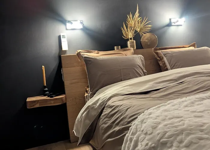 A Sulana D'hotes Bed and Breakfast 4*